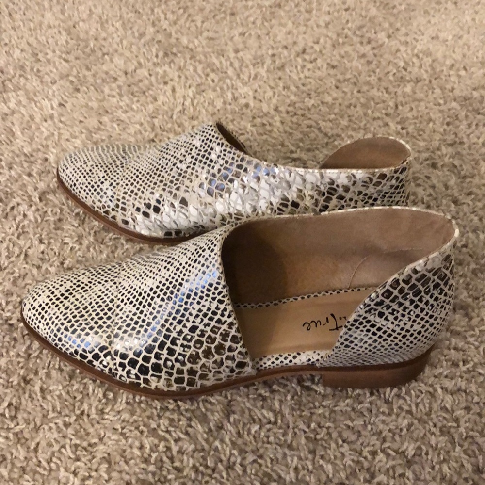 Diba True ankle booties